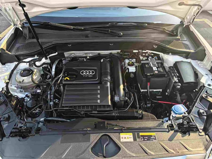 Audi Q2L 2023 #10 Audi Q2L 2023 car image #10