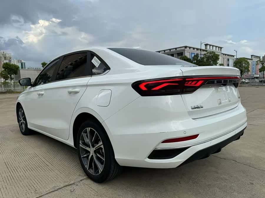 GEELY Emgrand 2022 car image #10