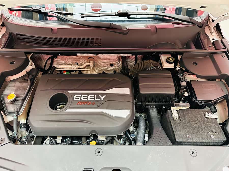 GEELY Vision X6 2019 immagine di auto #10