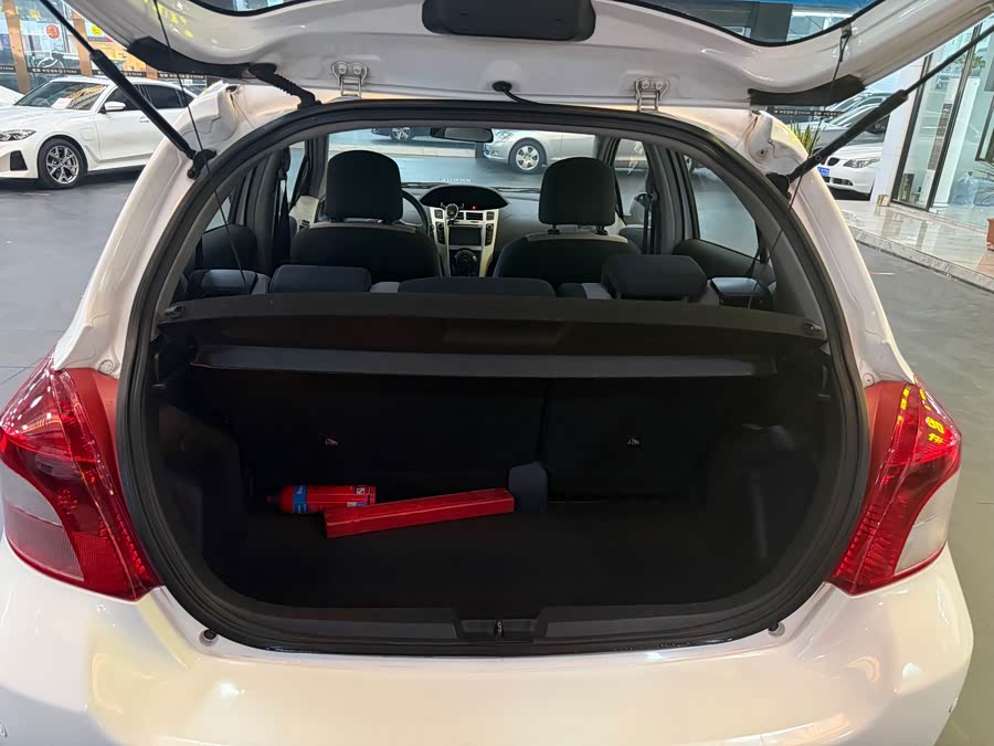 Toyota Yaris 2011 #10 Toyota Yaris 2011 imagem de carro #10