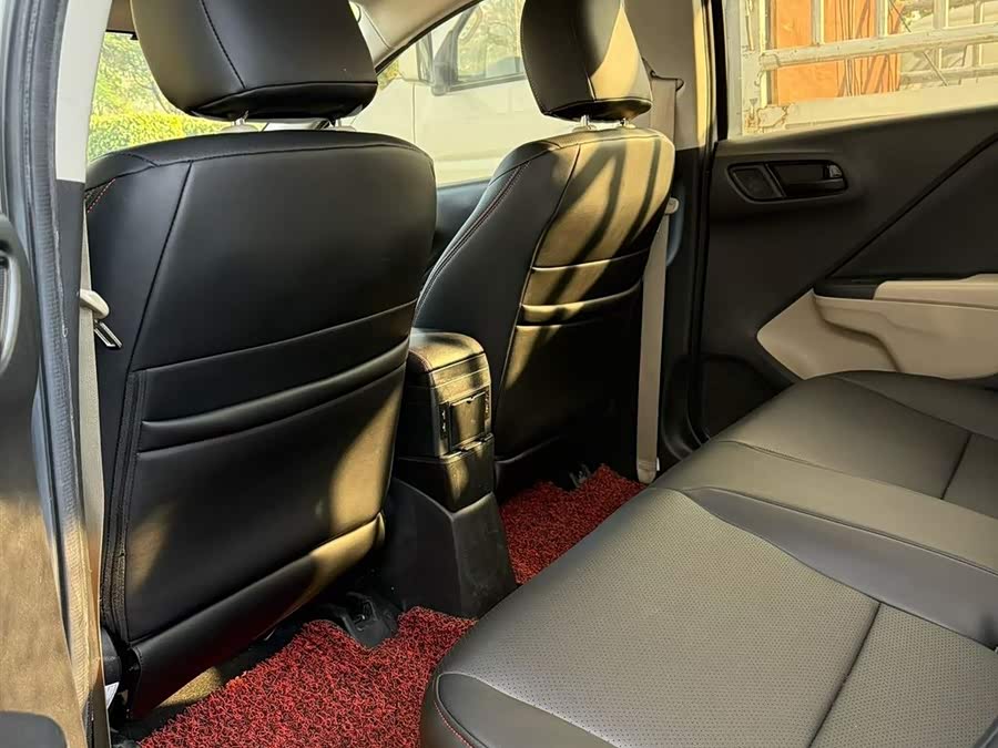 Honda Greiz 2019 car image #10