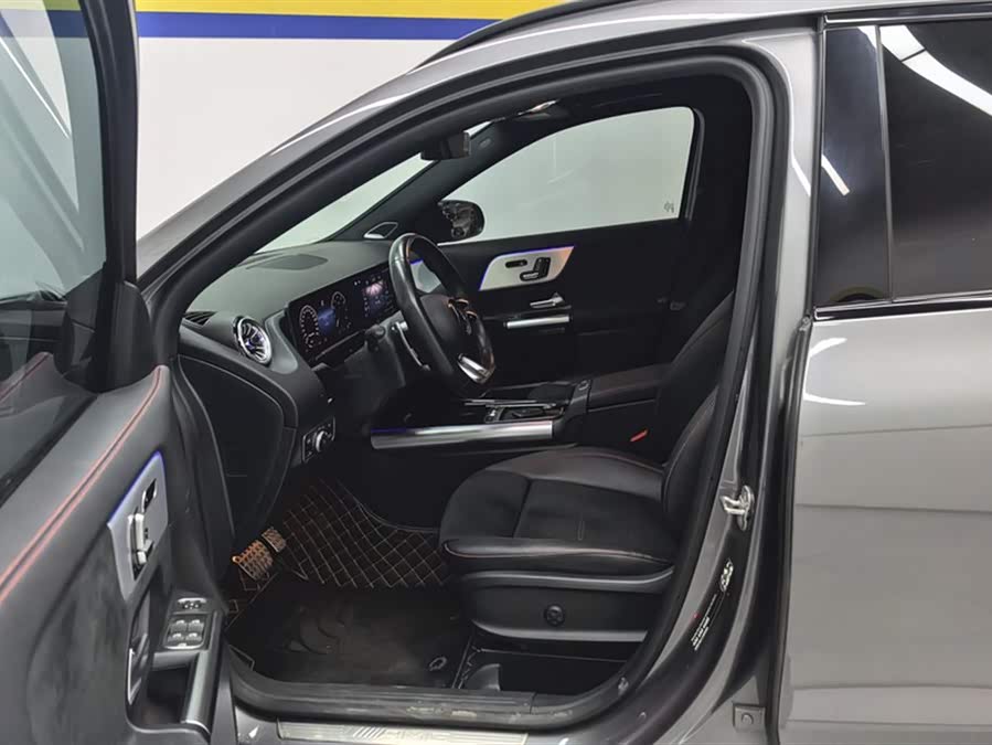 Mercedes-Benz GLA AMG 2023 car image #10