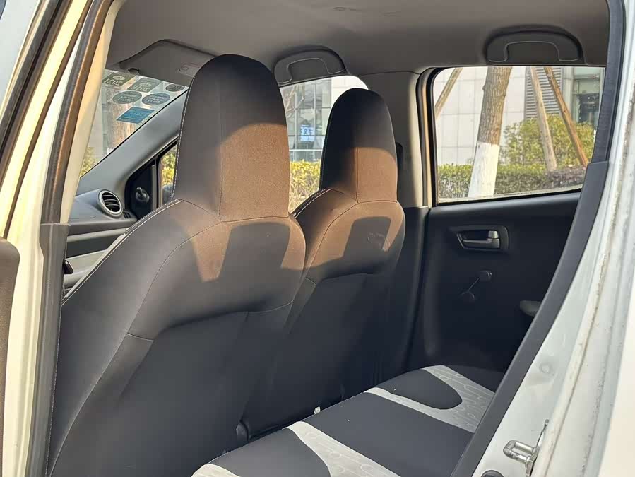 Suzuki Alto 2014 car image #10