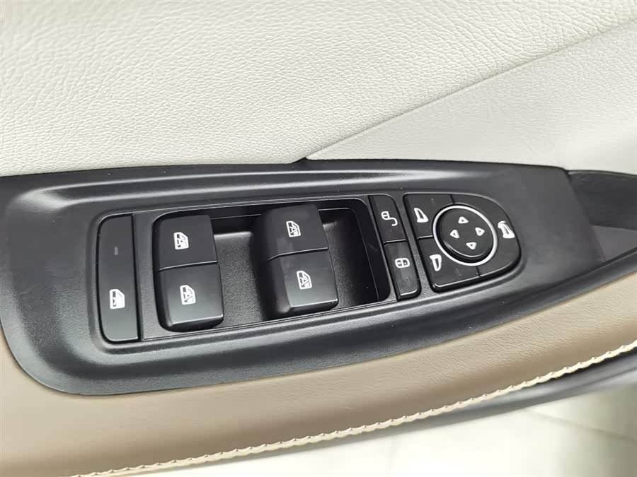 BYD Qin Plus 2023 immagine di auto #10