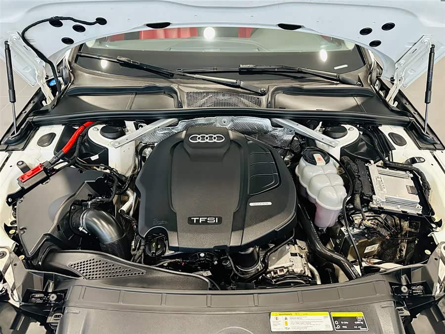 Audi A4L 2020 car image #10