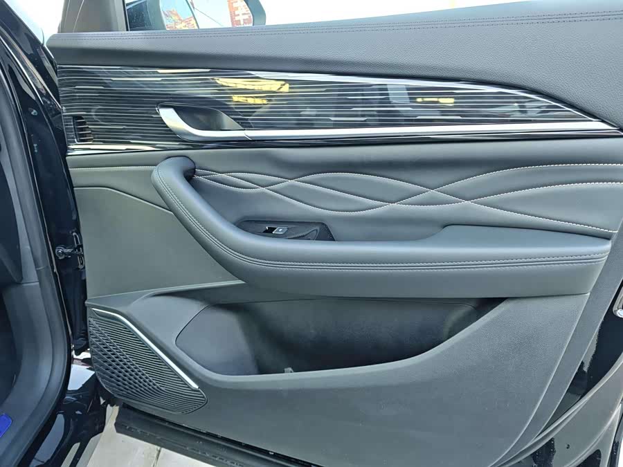 GEELY Monjaro 2025 car image #10