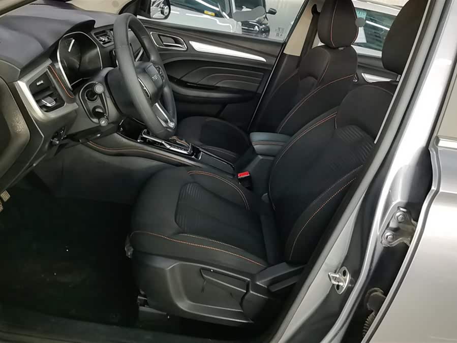 Roewe RX3 2021 car image #10