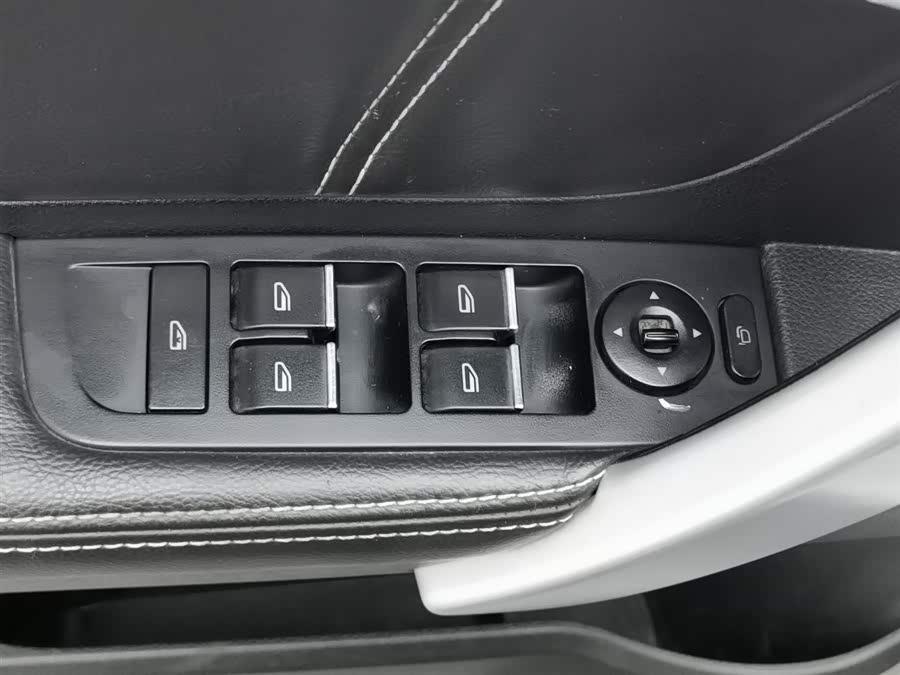 GEELY Emgrand 2017 car image #10