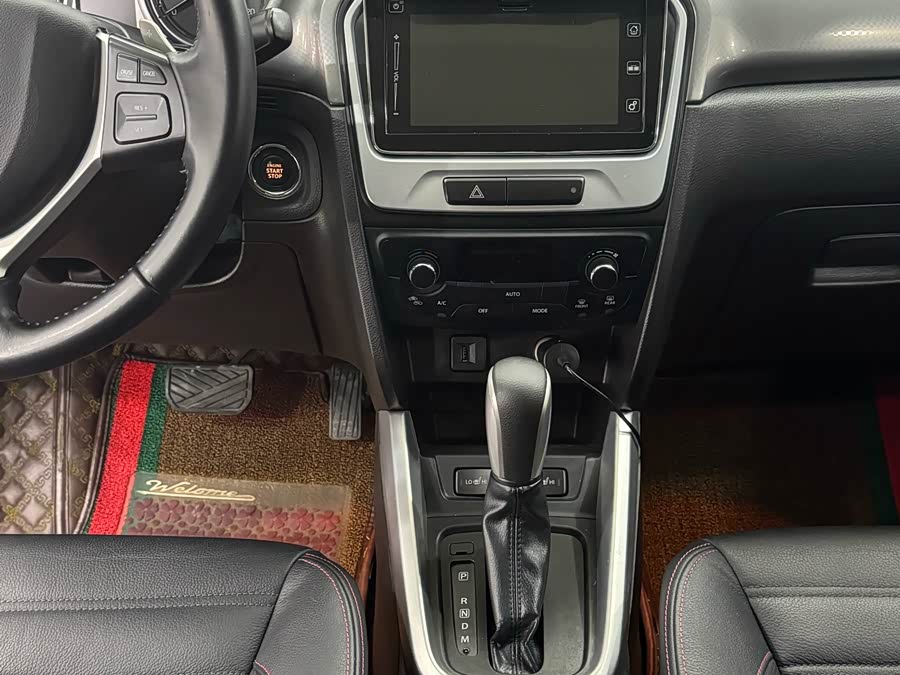 Suzuki Vitara 2015 car image #10