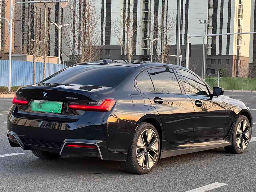 BMW i3 2024 car image #10