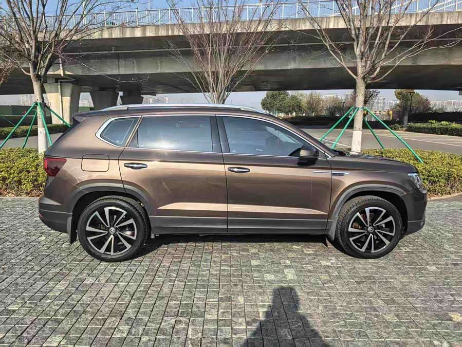 Volkswagen Tharu 2019 car image #10