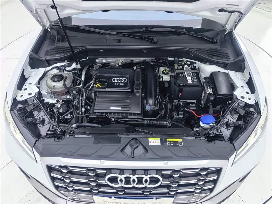 Audi Q2L 2023 #10 Audi Q2L 2023 car image #10