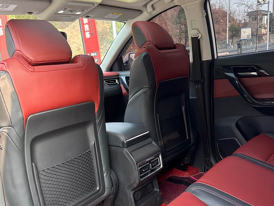 Forthing T5 2018 صورة سيارة #10