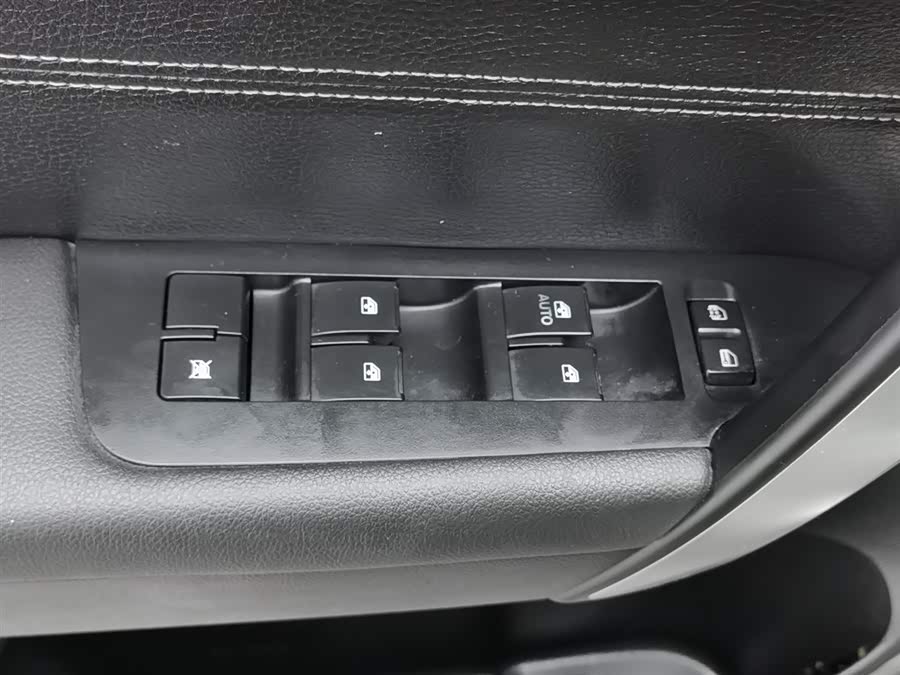 Chevrolet Captiva 2015 #10 Chevrolet Captiva 2015 car image #10