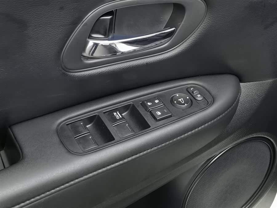 Honda VEZEL 2022 #10 Honda VEZEL 2022 car image #10