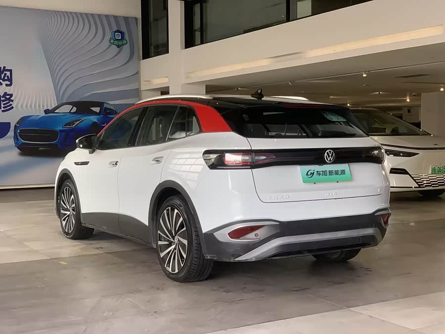 Volkswagen ID.4 X 2022 immagine di auto #10