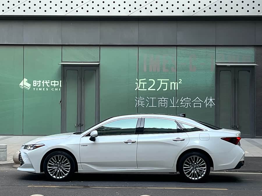 Toyota Avalon 2022 car image #10