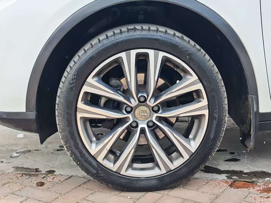 BYD Tang 2018 #10 BYD Tang 2018 car image #10