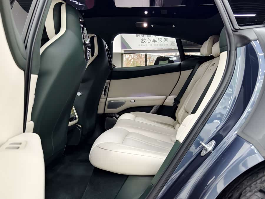 MI YU7 2025 immagine di auto #10