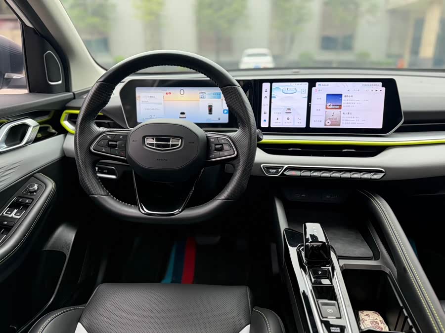 GEELY Coolray 2022 car image #10