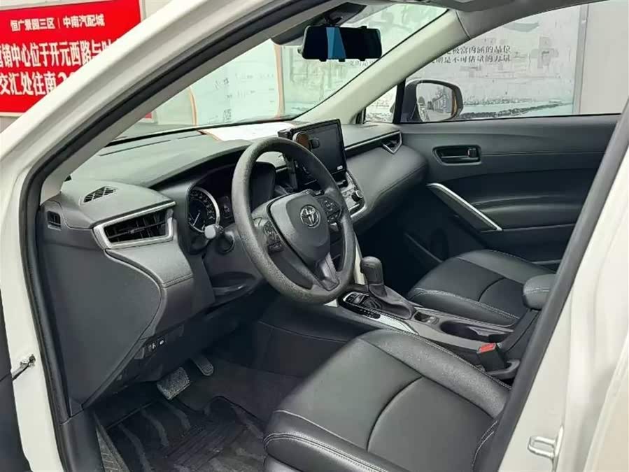 Toyota Corolla Cross 2022 immagine di auto #10