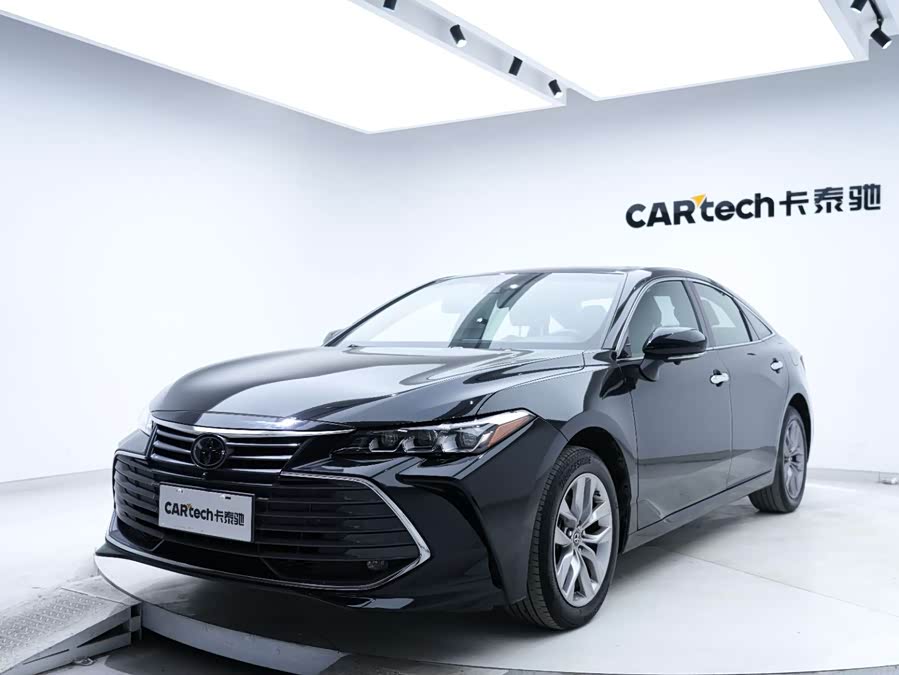 Toyota Avalon 2019 car image #10