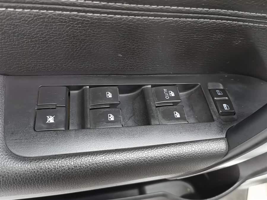 Chevrolet Captiva 2016 #10 Chevrolet Captiva 2016 immagine di auto #10