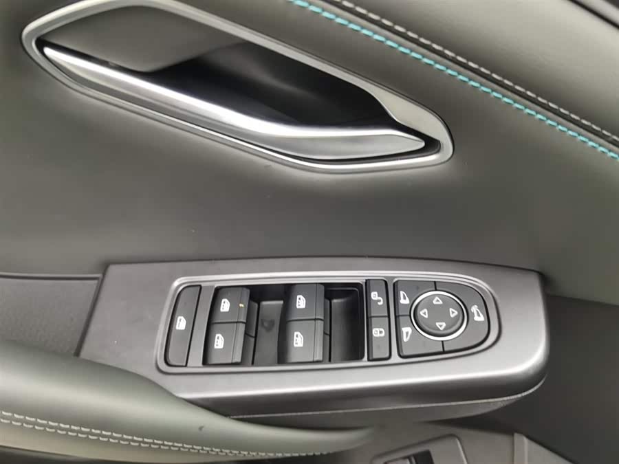 BYD SongL DM-i 2025 car image #10