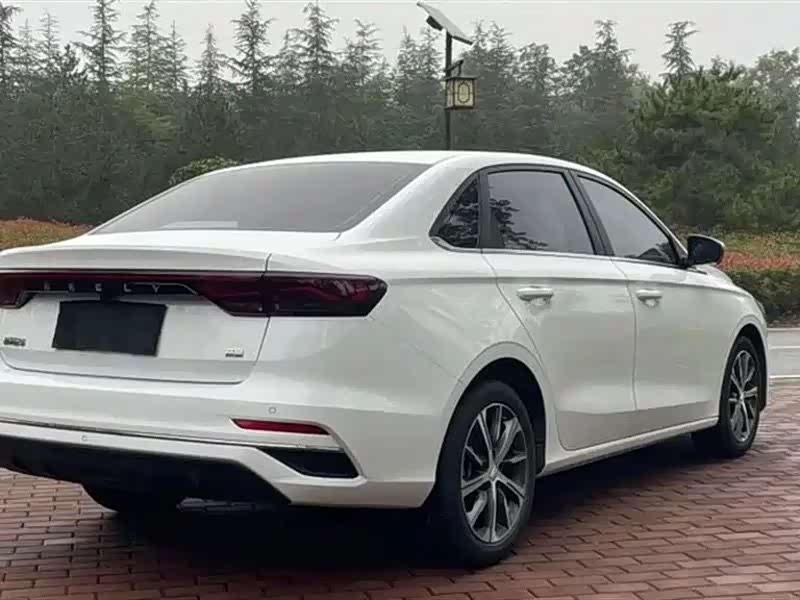 GEELY Emgrand 2021 car image #10