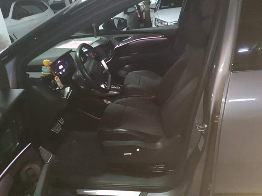 Audi Q5 e-tron 2023 #10 Audi Q5 e-tron 2023 صورة سيارة #10