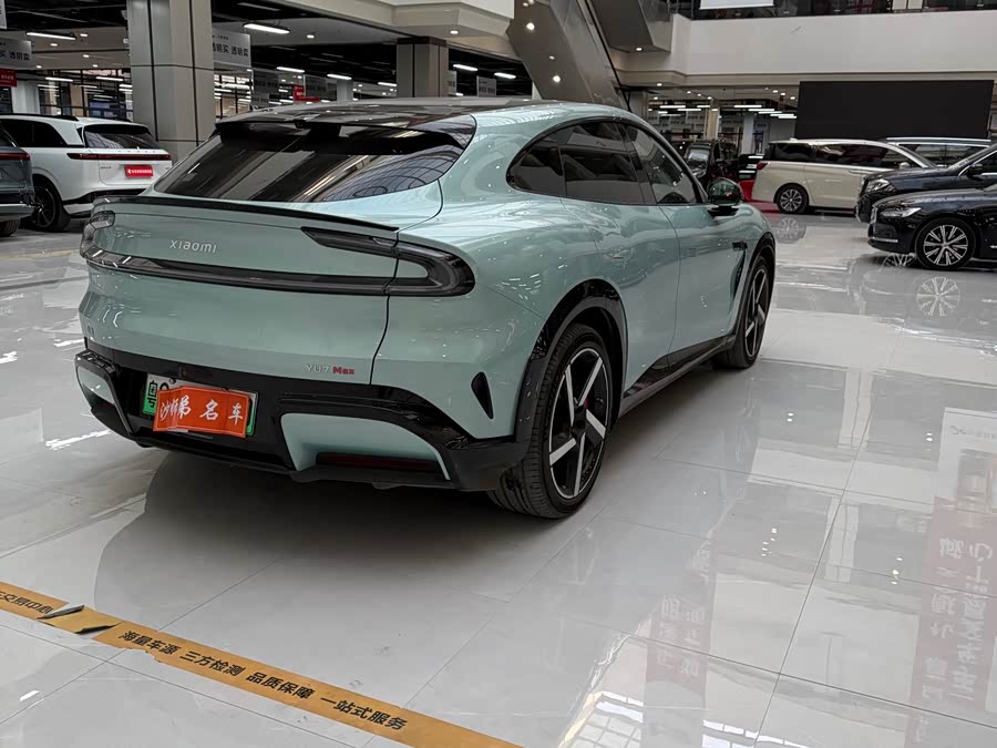 MI YU7 2025 immagine di auto #10