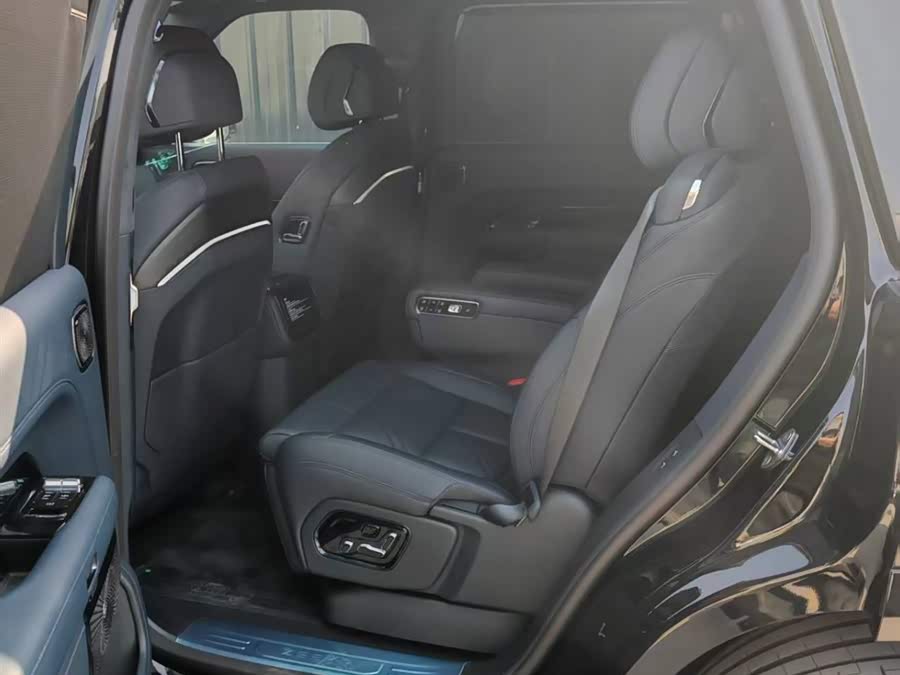Zeekr 9X 2025 car image #10