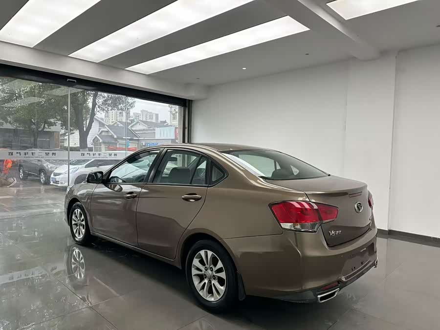 Soueast V5 Lingzhi 2015 #10 Soueast V5 Lingzhi 2015 car image #10