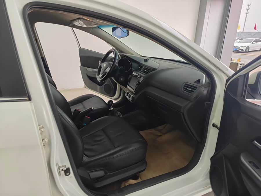 起亚 起亚K2 2014 汽车图片 #10