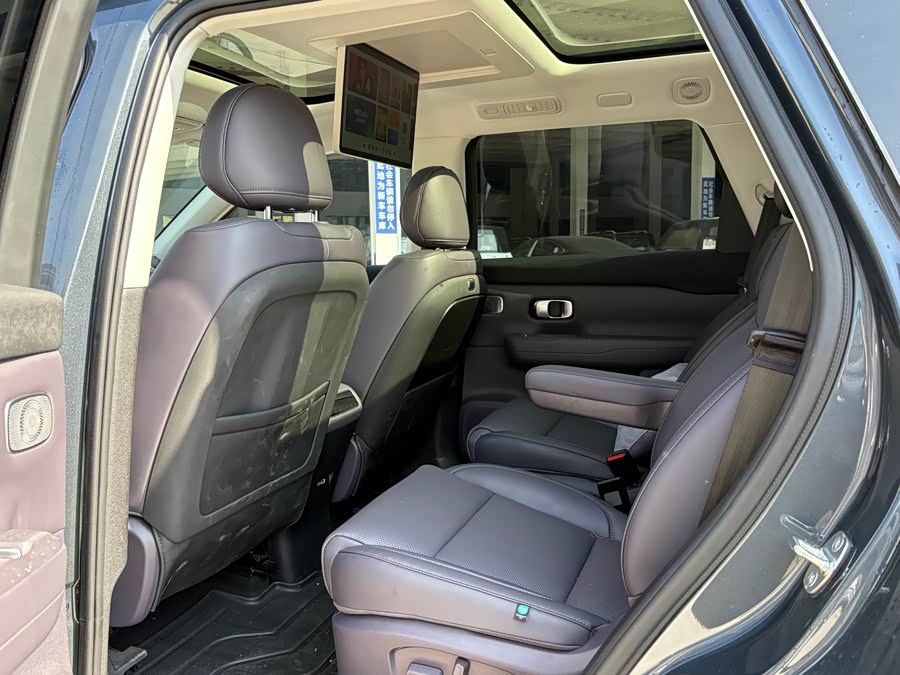 零跑汽车 零跑C16 2024 汽车图片 #10