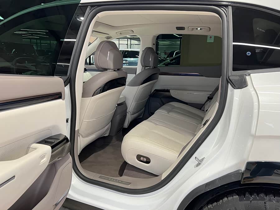 极氪 极氪7X 2024 汽车图片 #10