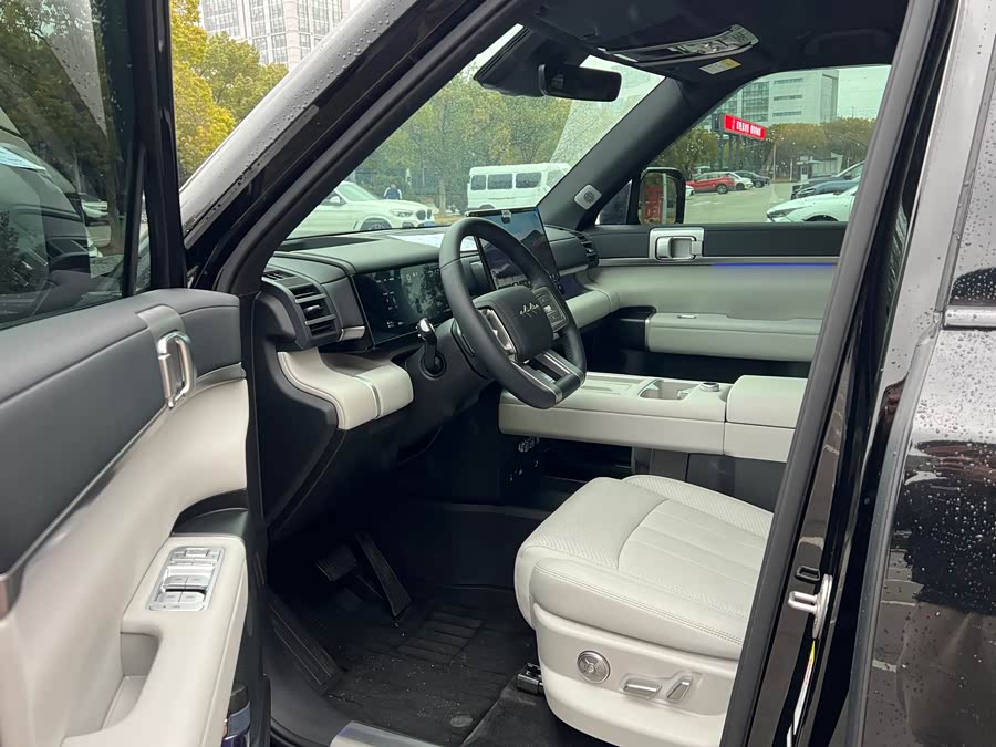 FangChengBao Tiger 7 2025 car image #10