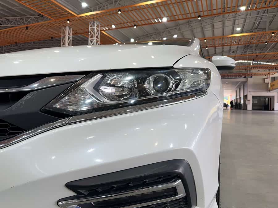 Honda Jade 2018 car image #10