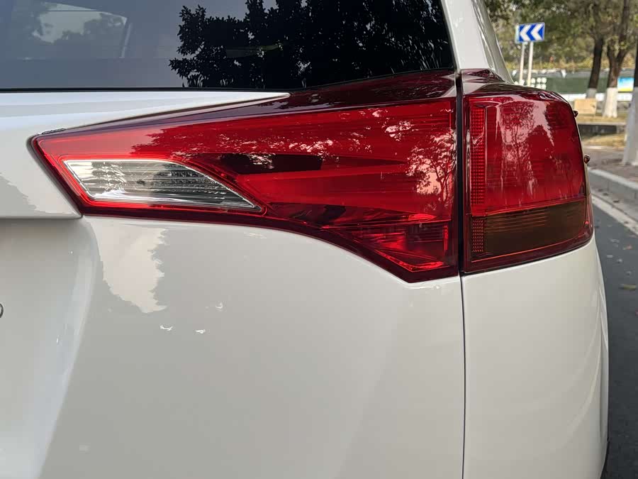 丰田 RAV4荣放 2013 汽车图片 #10