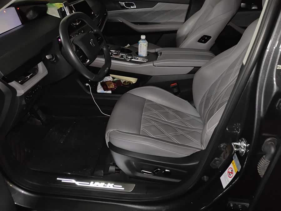 Changan UNI-K iDD 2023 car image #10