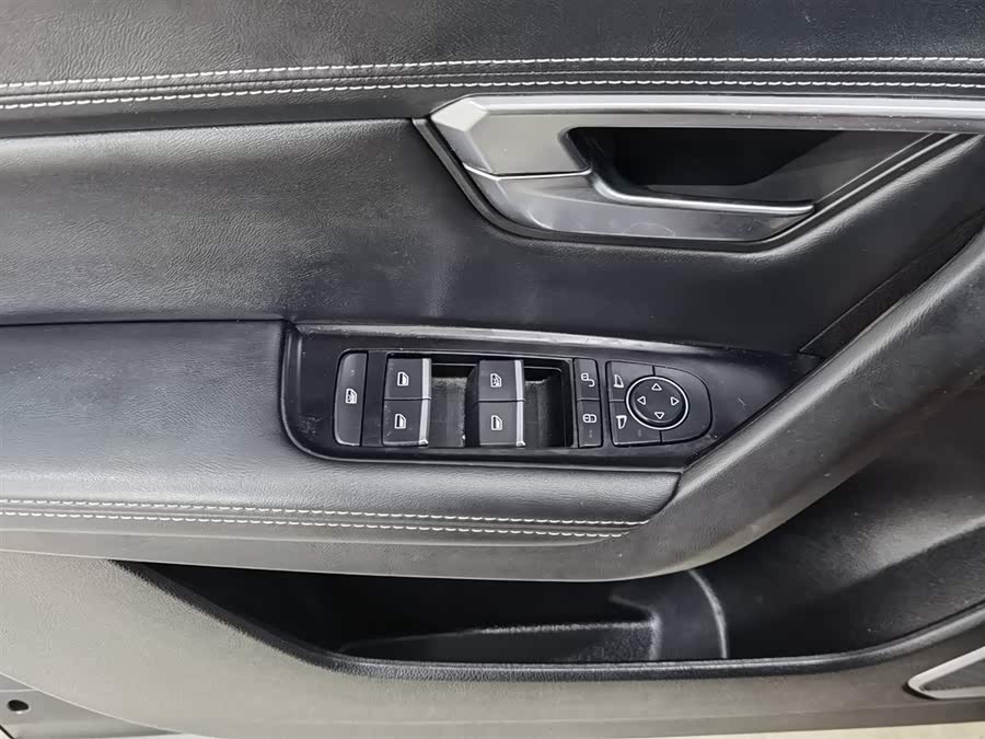 BYD Song Pro 2019 #10 BYD Song Pro 2019 car image #10