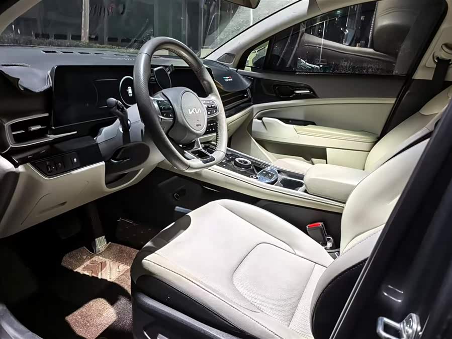 Kia Sportage 2023 car image #10