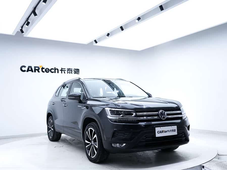 Volkswagen Tharu 2020 car image #10