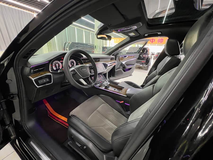 Audi A6L 2019 car image #10