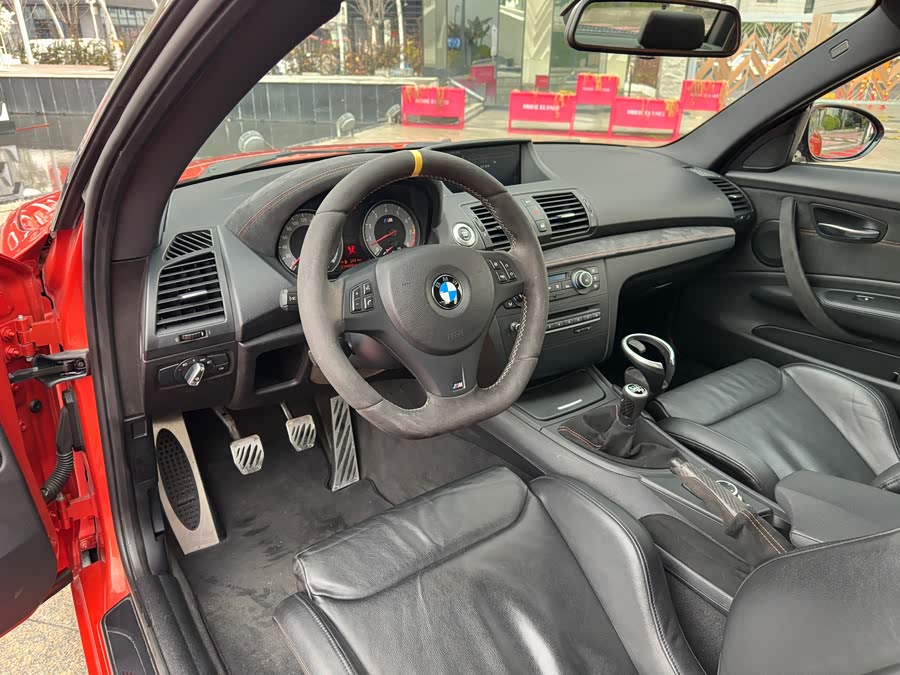 BMW 1 Series M 2012 car image #10