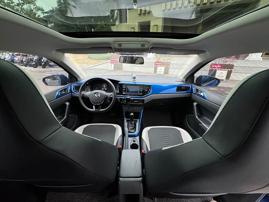 Volkswagen Polo 2020 car image #10