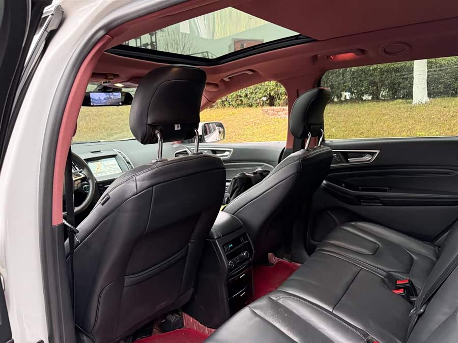 Ford Edge 2018 car image #10