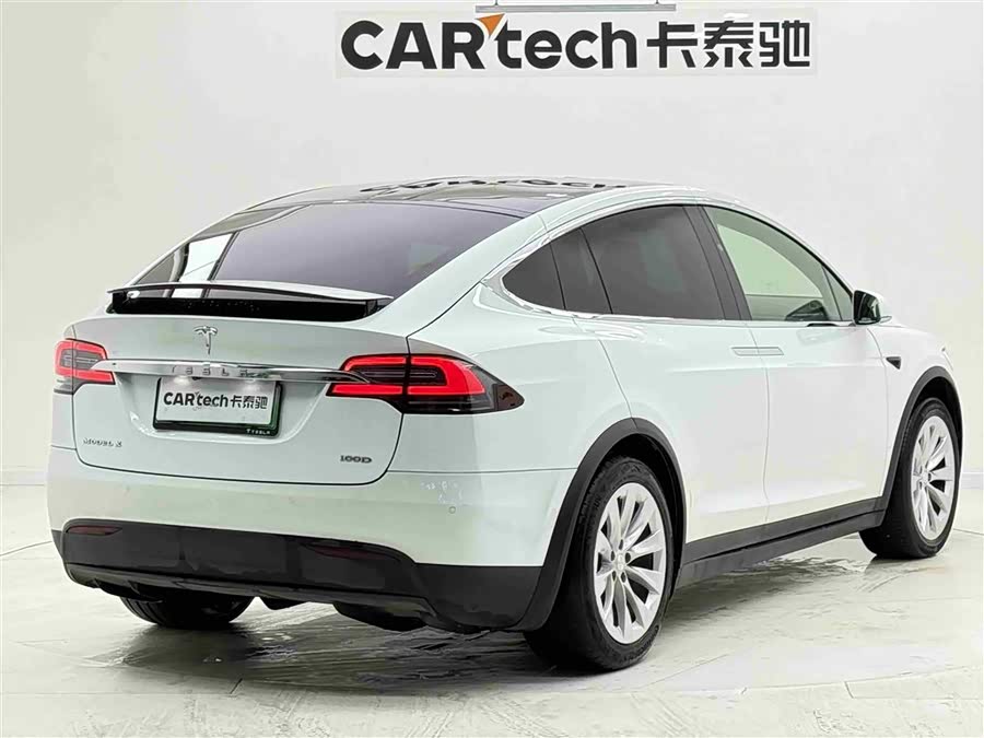 Tesla Model X 2018 #10 Tesla Model X 2018 car image #10