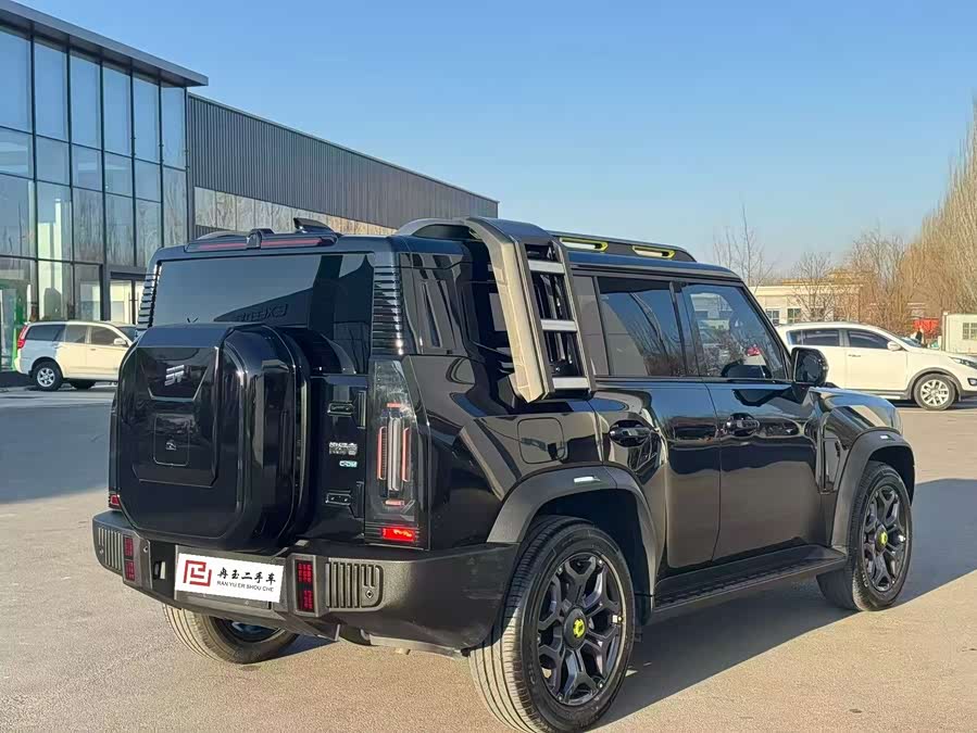 Jetour Traveller 2023 car image #10