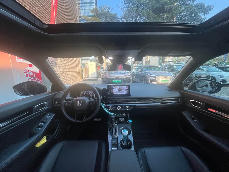 Honda Civic 2024 car image #10